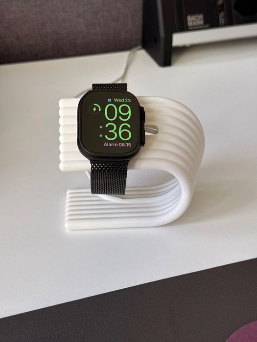 Зарядна поставка за Apple Watch - стойка по поръчка, всички модели