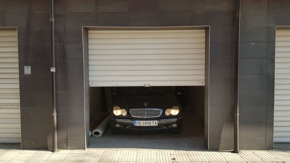 Мерцедес C200 Kompressor 163 к.с. Elegance- Автомат