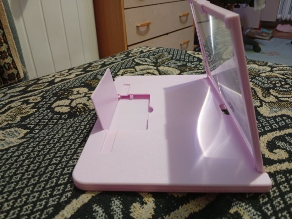 Подставка с увеличенным экраном для телефона