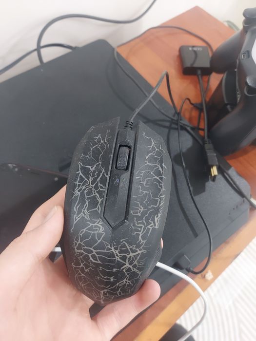 Продам мышку игровую 3к