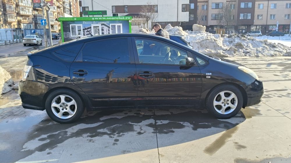 Vând Toyota Prius G2