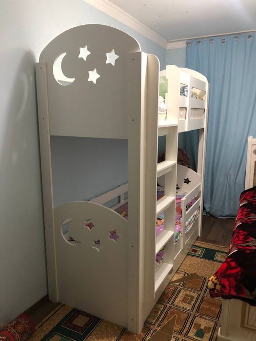 Двухэтажная / двухярустная кровать для детей