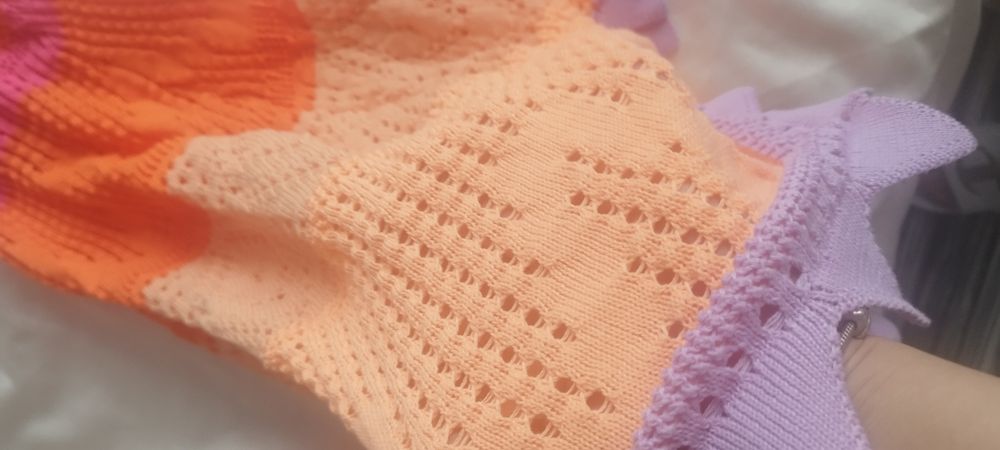 Лятно плетено костюмче