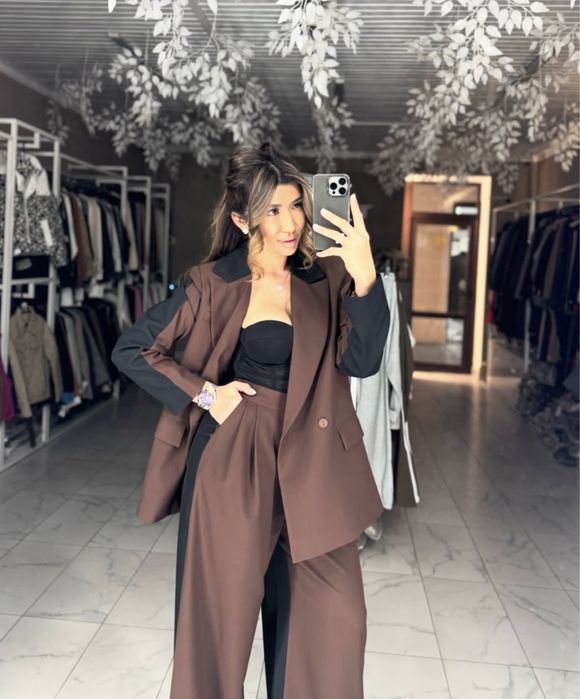 Продаются классические костюмы