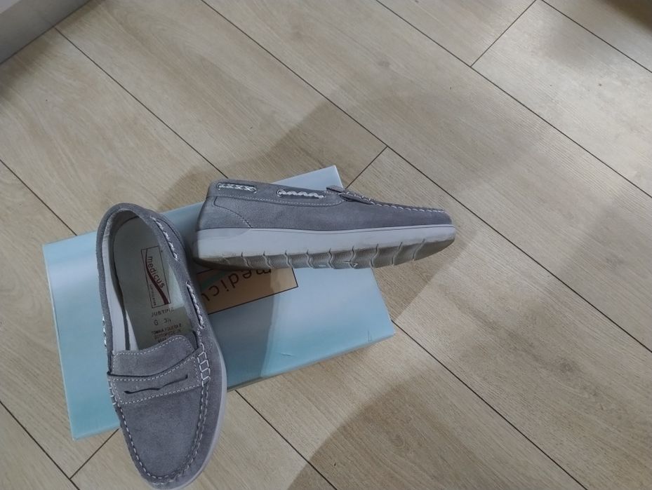 Pantofi medicus piele intoarsa