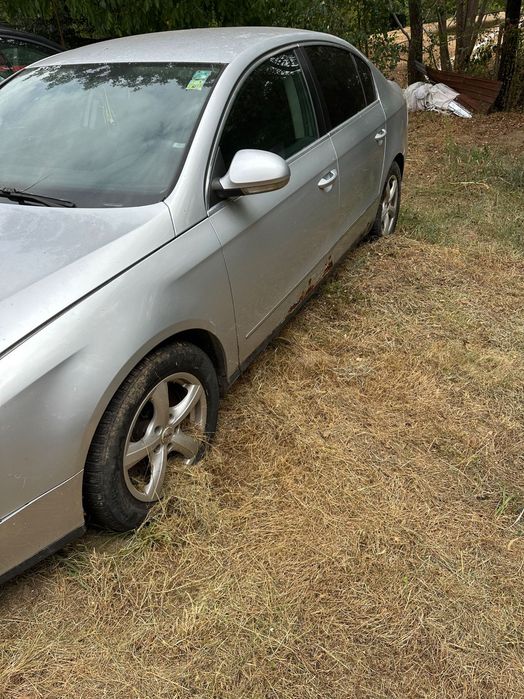 Vând vw Passat B6