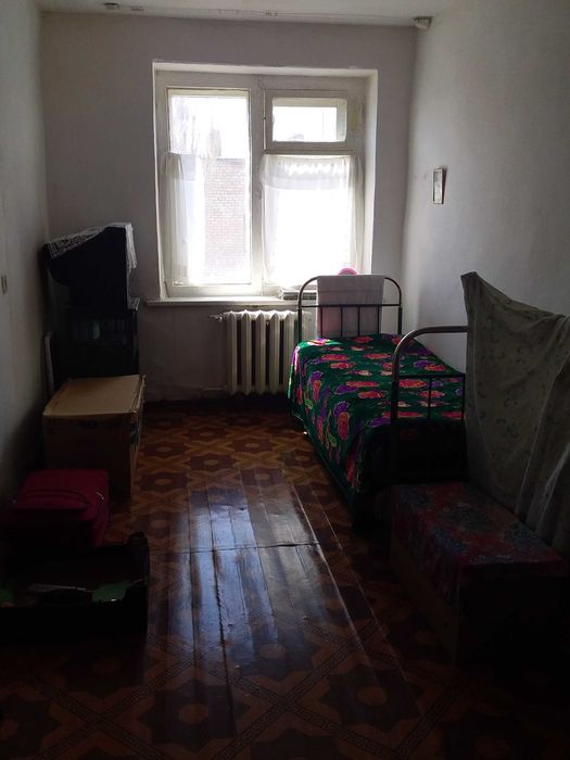 Продам квартиру в 3х этажном доме