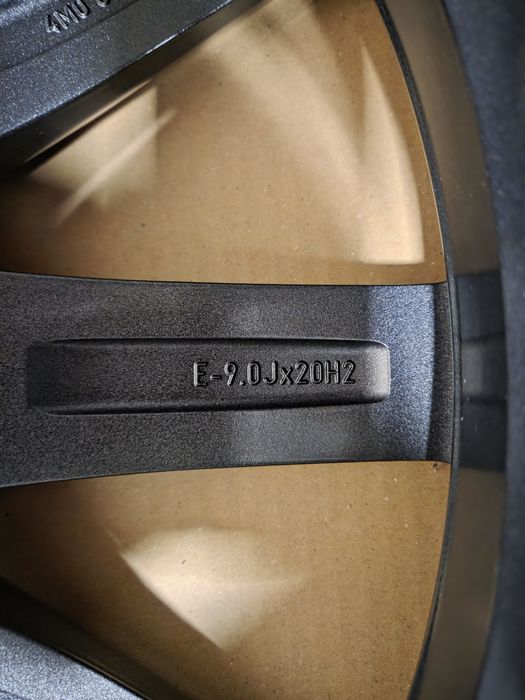 Audi Q7/SQ7 4M 20" OEM Джанта - НОВА!!!