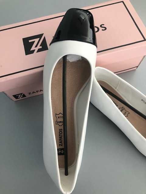 Дамски обувки с нисък ток - бяло и черно - НОВИ!