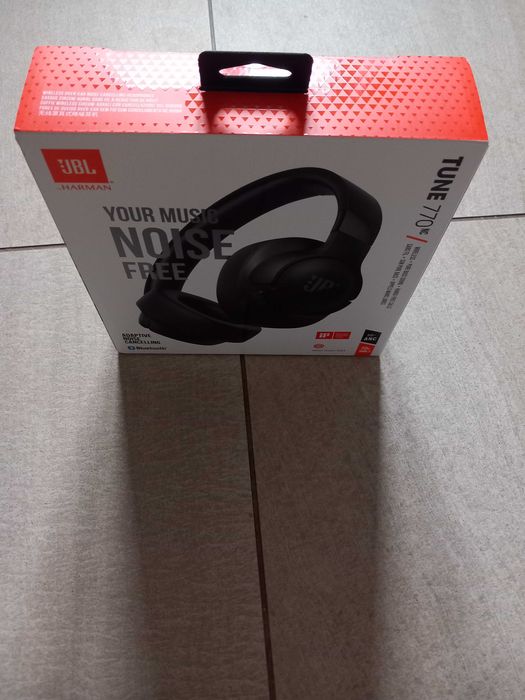 Vând  căști audio JBL  TUNE 770 NC