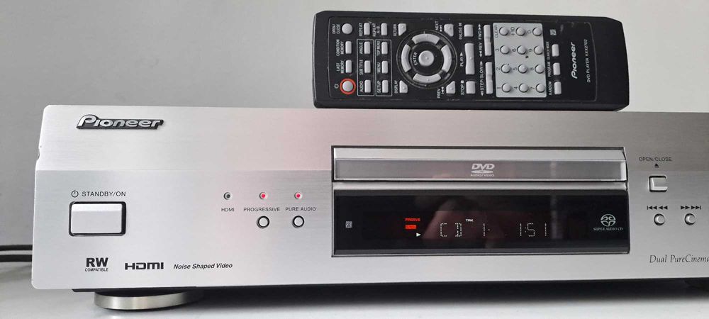 Pioneer DV-668AV High-End SACD / DVD Player – Telec Originala – Iesiri Aurite 5.1 HDMI