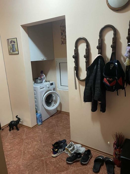 Тристаен апартамент в кв. Стрелбище