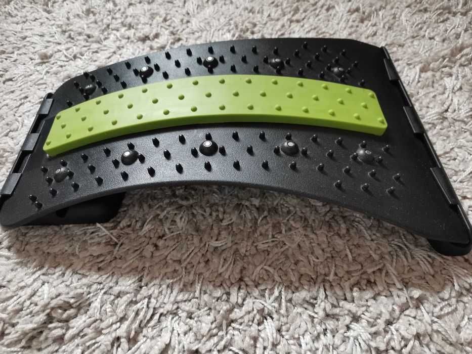 Dispozitiv ortopedic 3 in 1 pt masajul si relaxarea zonei lombare