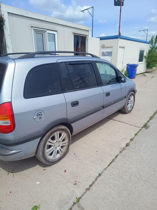 De vânzare Zafira a benzina + gpl