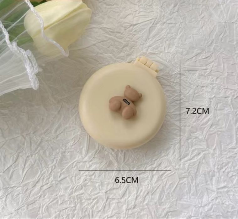 Зеркало с расческой