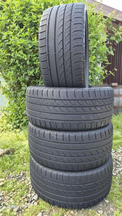Vând anvelope -245/30 ZR20