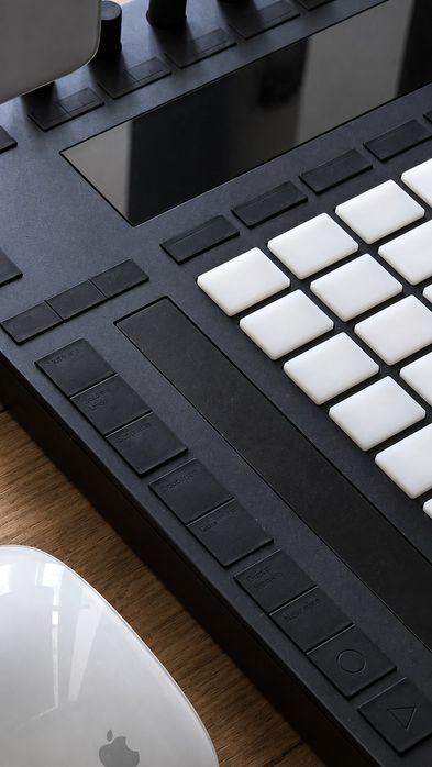 MIDI контроллер продам

Цена: 200.000
