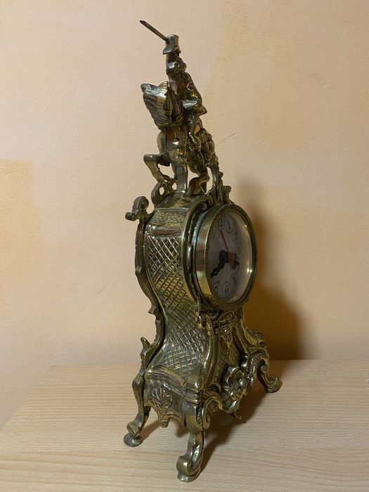Ceas  din bronz - semineu