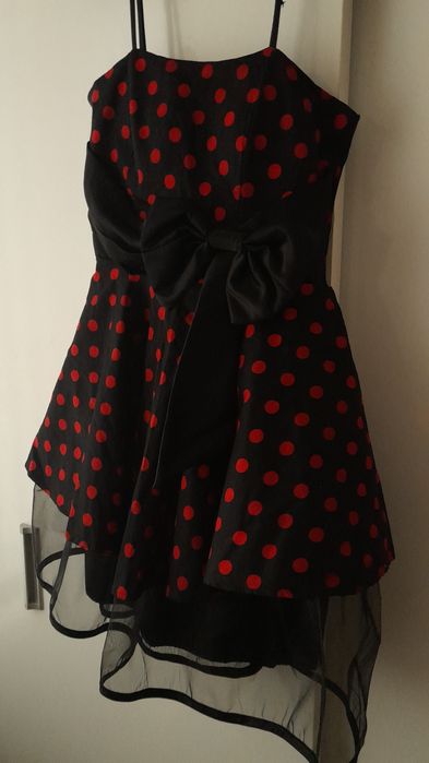 Дамска Рокля     .