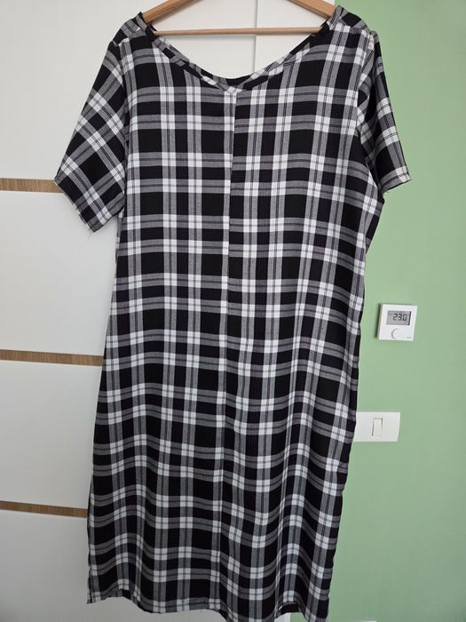 Set costum barbati + 2 rochii femei XXL