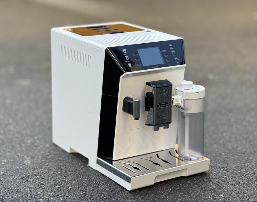 Автоматична кафемашина De’Longhi PrimaDonna Class (модел ECAM550.65.W)