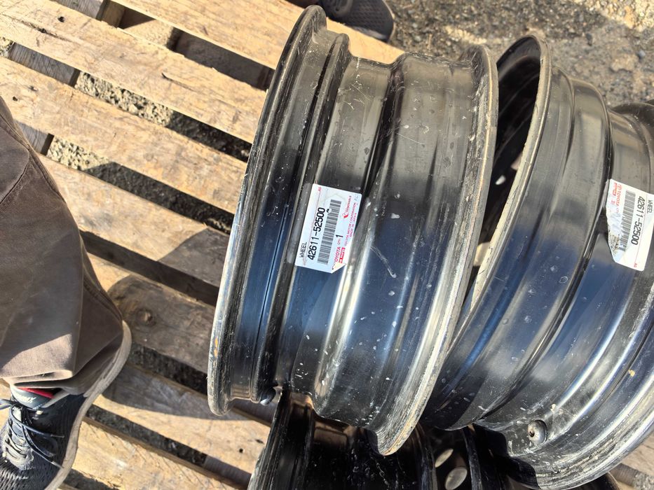 15 цола 4 х 100 мм Тойота / КИЯ / Хюндай / Мазда - 5,5 Инча / ЕТ 45