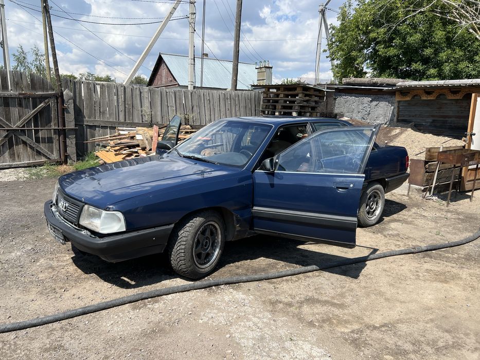 Ауди 100 продаю срочно