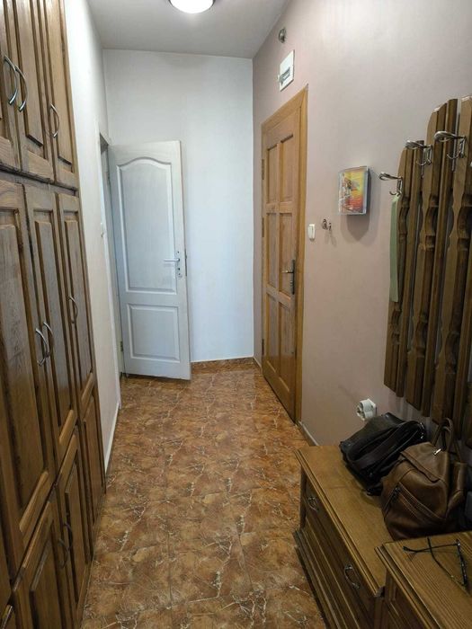 Продава се Двустаен апартамент в Търговище, Център - 57 кв.м за 1521 €/кв.м - Снимка #8