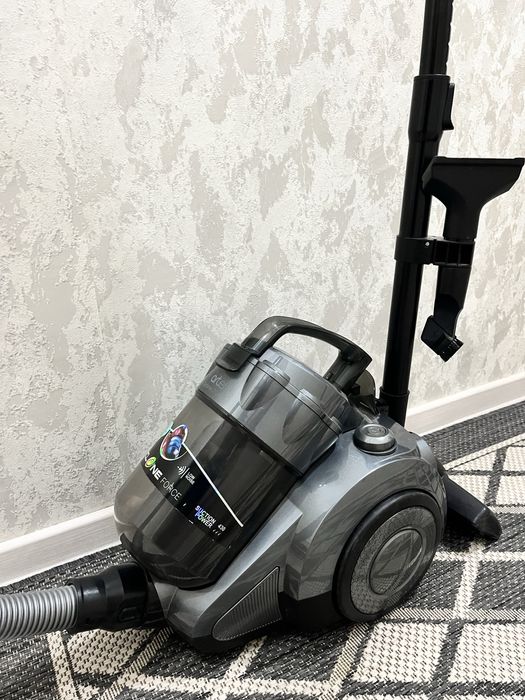 Продам пылесос срочно Artel