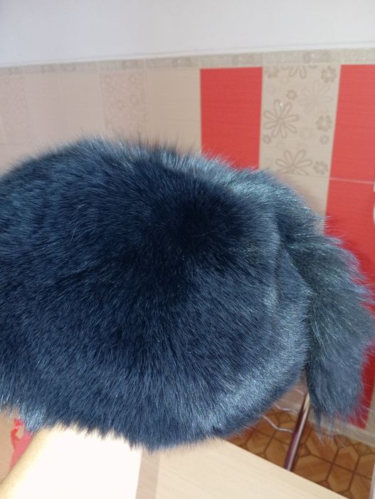 Продам женскую шапку