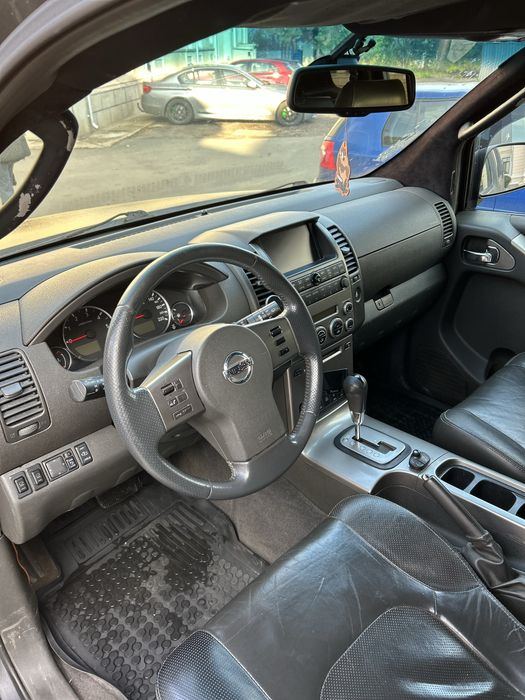 Nissan Pathfinder 2.5D