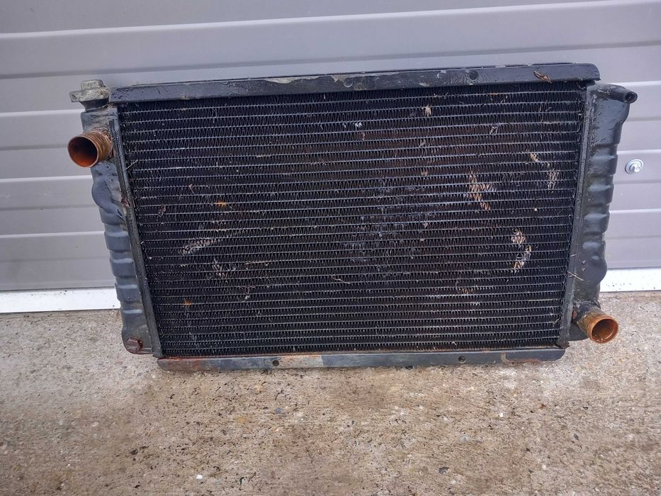 Vand radiator dacia 1300 sau 1310