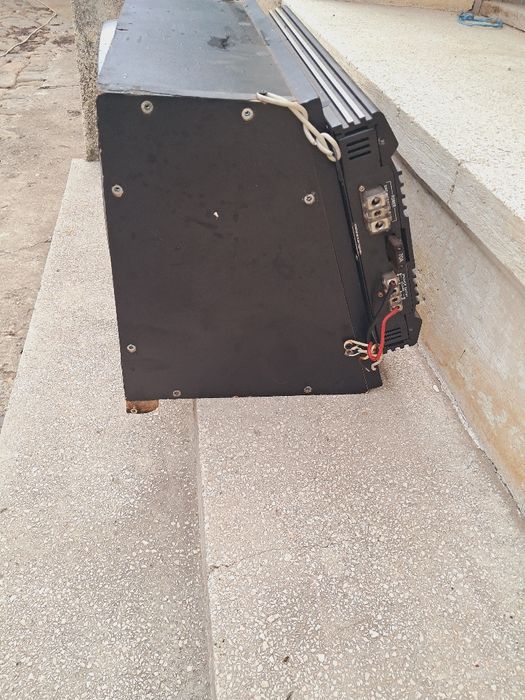 Cutie subwoofer auto portbagaj