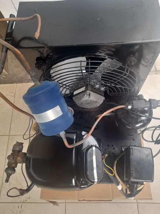 Хладилна витрина