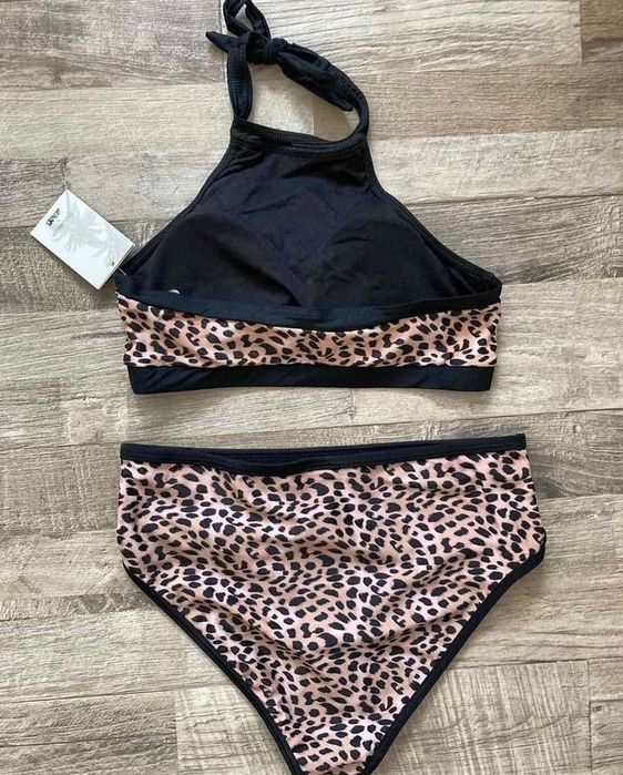 Бански с висока талия