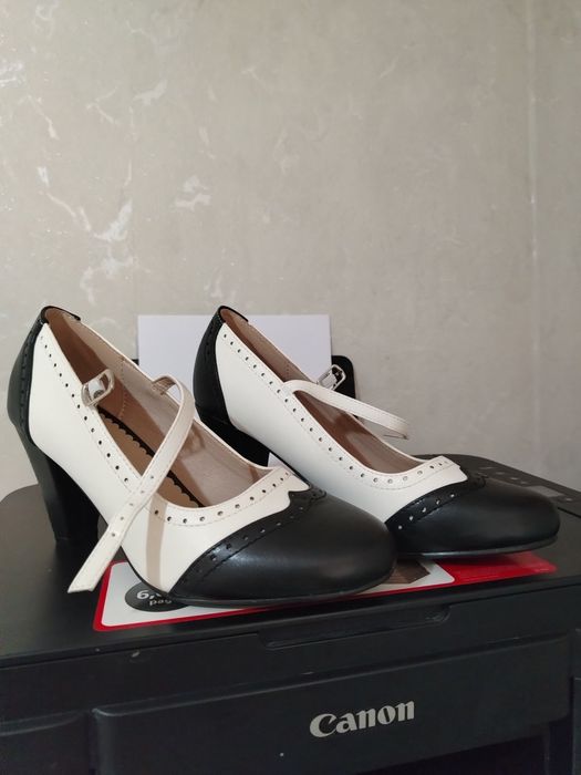 Продам туфли женские 38 размера