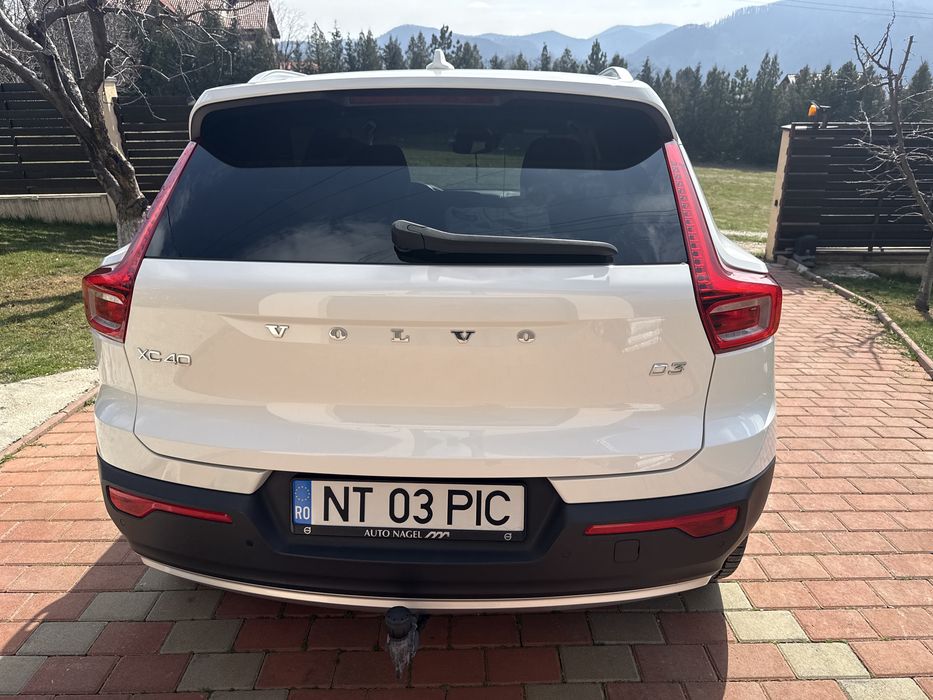 VOLVO XC40 2019 — imagine 13