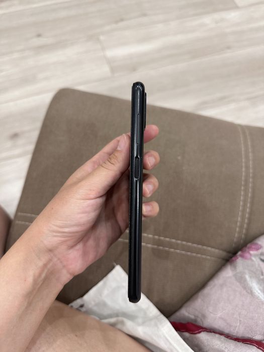 Продам телефон Samsung Galaxy A12