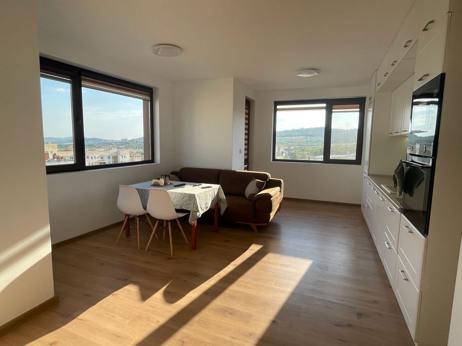 Дава се под наем Двустаен апартамент в Стара Загора, Железник - център - 65 кв.м за 328.95 € - Снимка #2