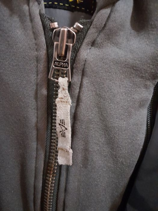 Продам куртку Alpha Industrial.