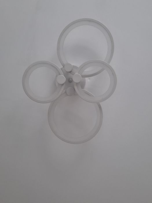 Lumina led  cu telecomanda