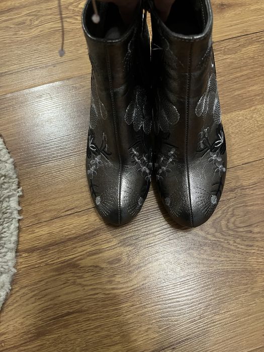 Дамски сиви боти