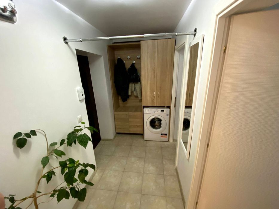 Închiriez garsonieră confort I