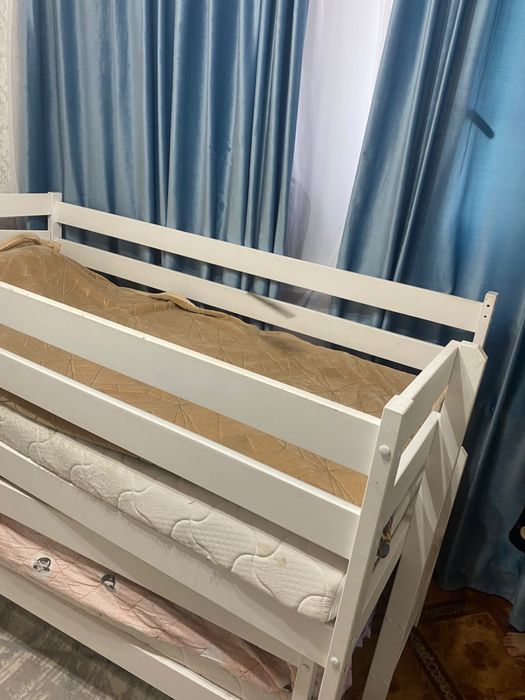 Продам детскую кровать