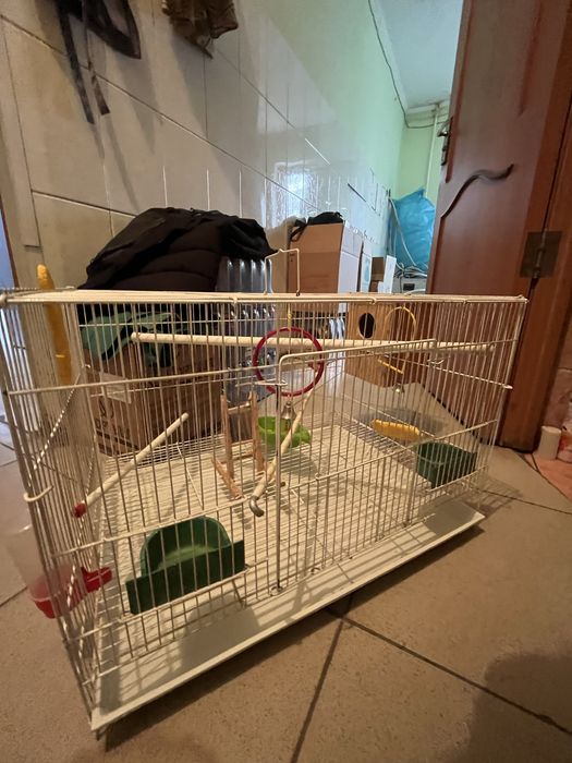 Продам клетку для попугайчиков