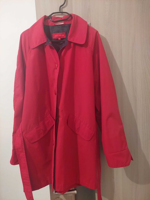 Trenci dama , primavara-toamna, marimea 48, material de calitate !