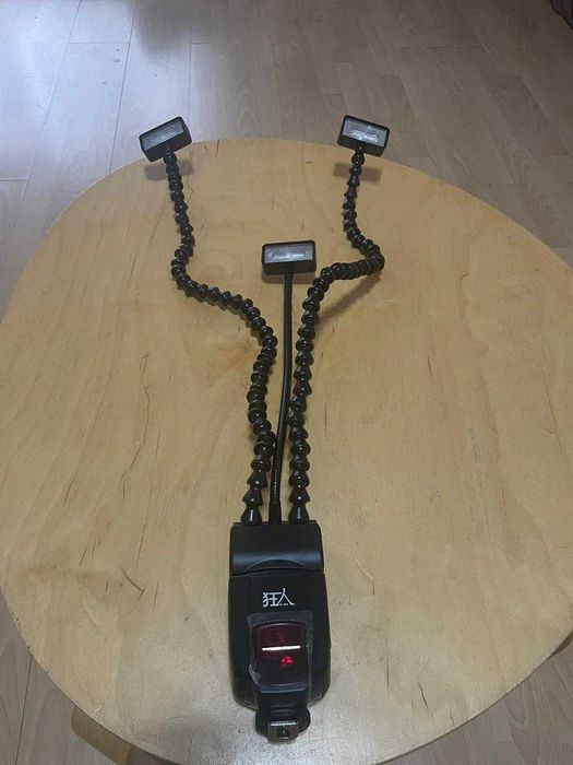 Vand flash triplu ajustabil, pentru fotografie macro - pt Sony E mount