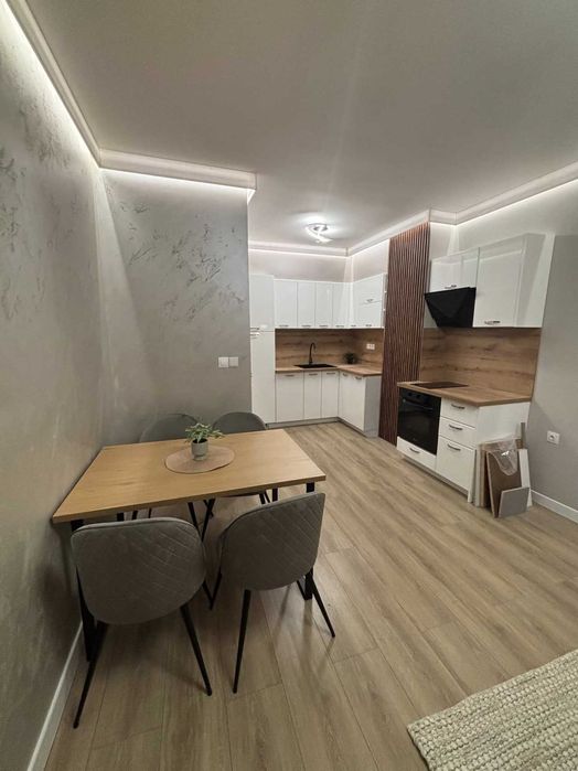 Луксозно завършен двустаен апартамент в Тракия