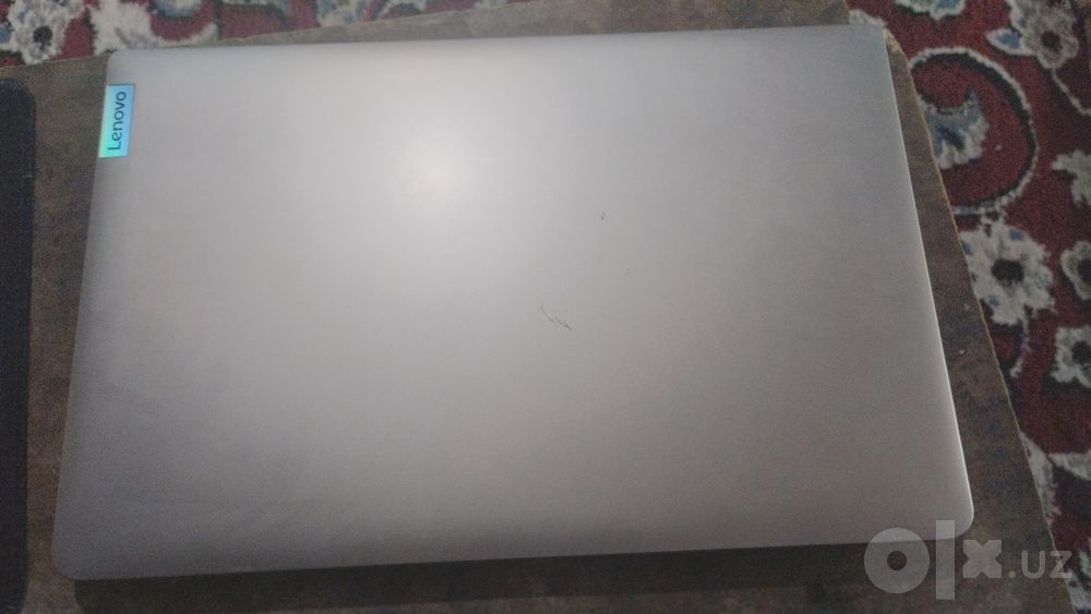 LENOVO Noutbuk sotiladi