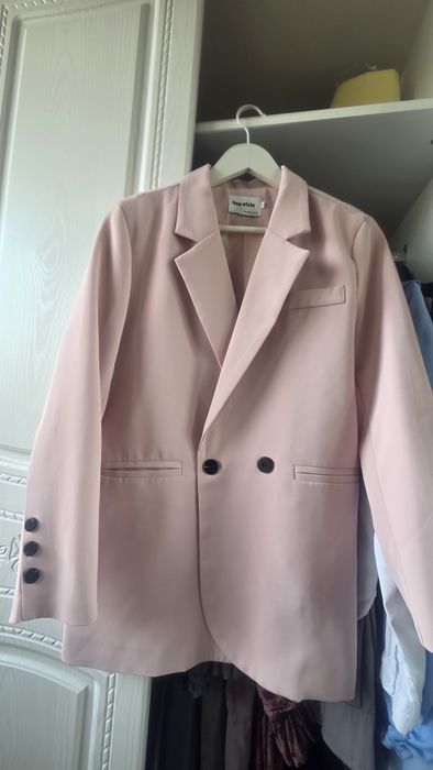 Куртка пиджак одежда на пир